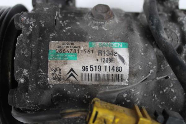 COMPRESSEUR DE CLIMATISATION CITROEN / PEUGEOT - Vue 4